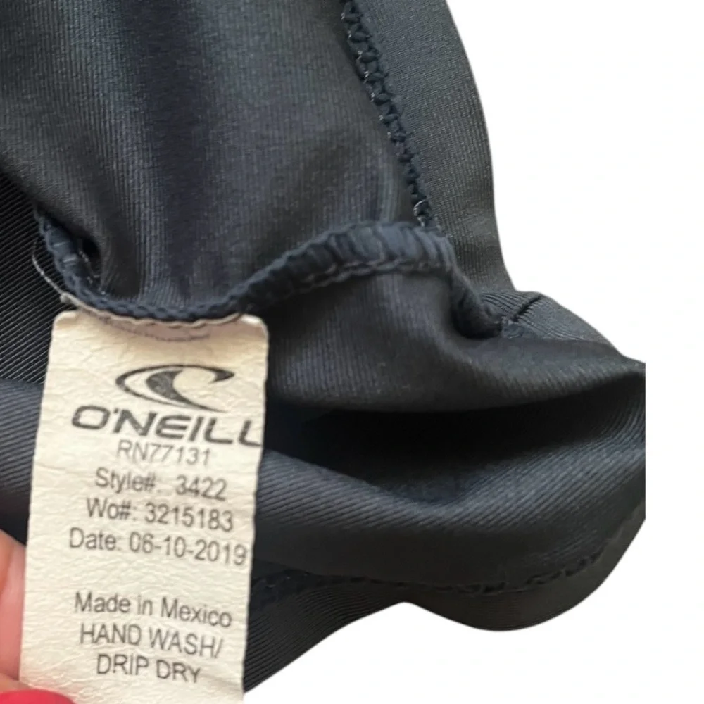 O'Neill activewear swim shirt Boys 6 slim fit black logo monk neck line